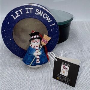 holiday Gallery snowman ornament 2” NIB snowman blue coat holding a broom